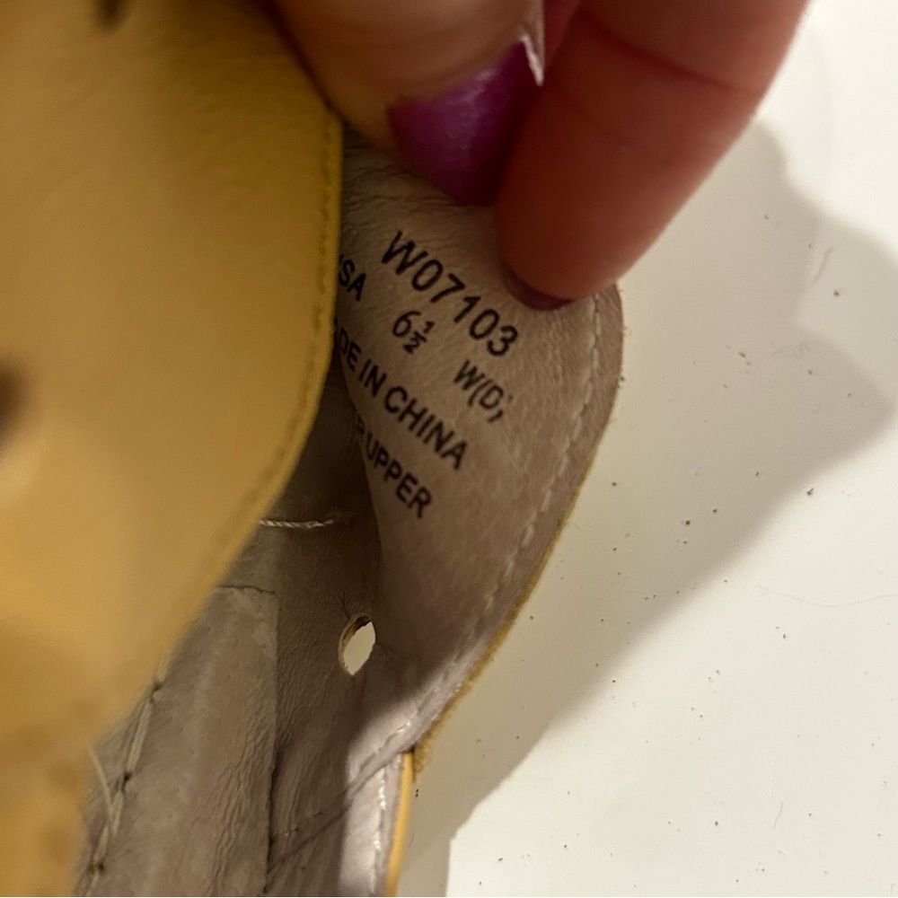 Propet Shoes - Picture 10 of 10